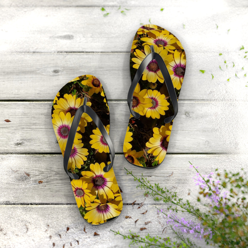 Chanclas amarillas con margaritas - Sandalias florales de playa