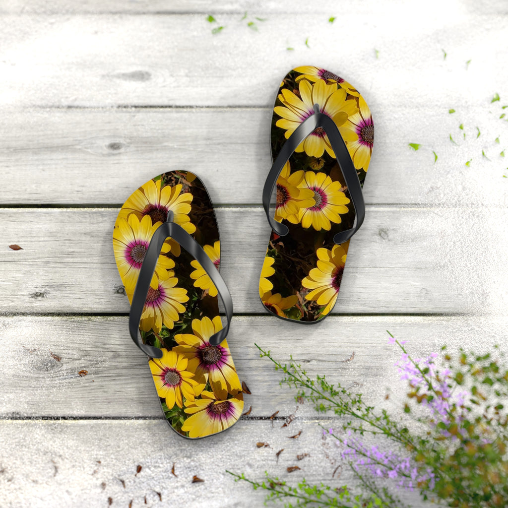 Chanclas amarillas con margaritas - Sandalias florales de playa