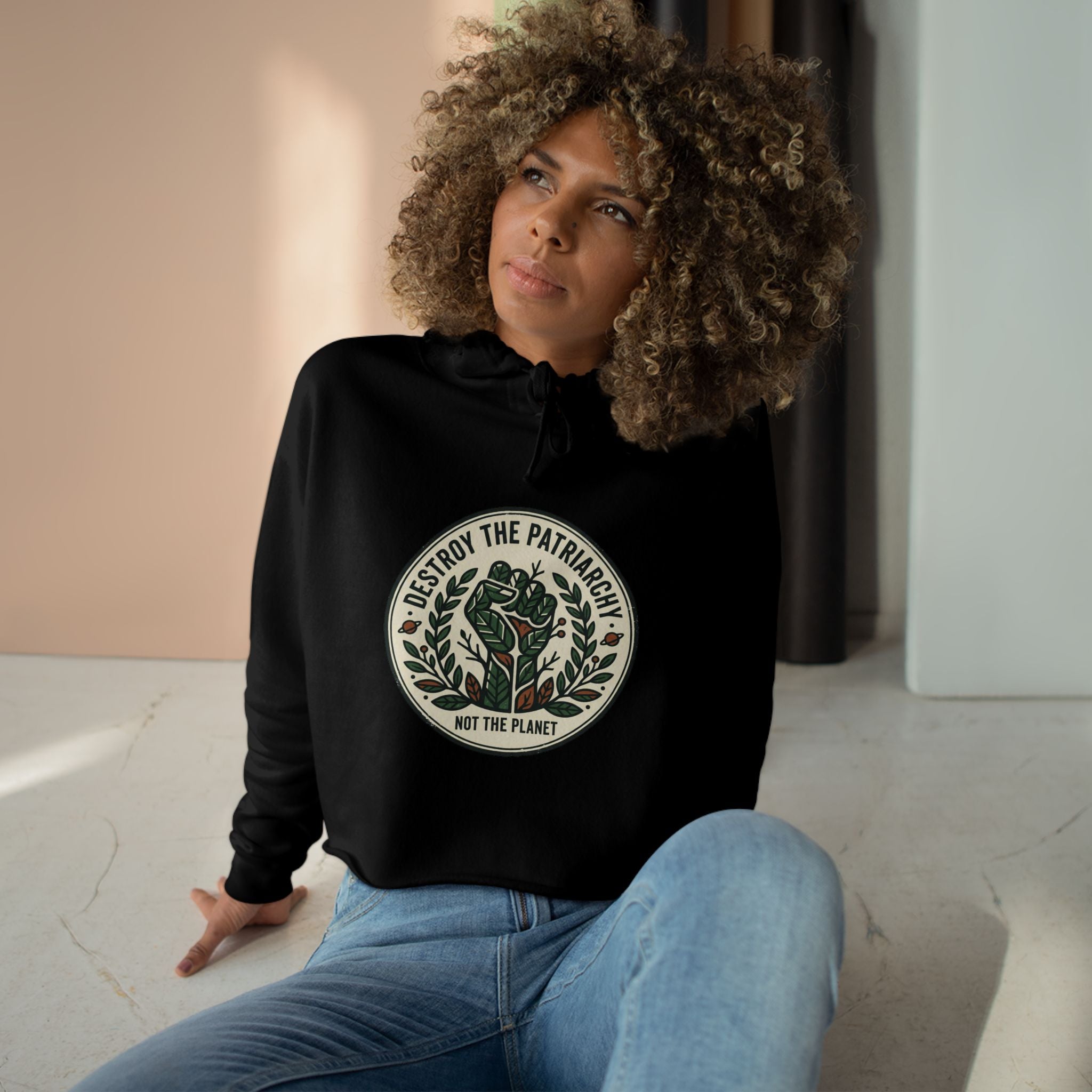 Sudadera corta con capucha y emblema de rosa "Destruye el patriarcado" | Estampado ecológico de plantas